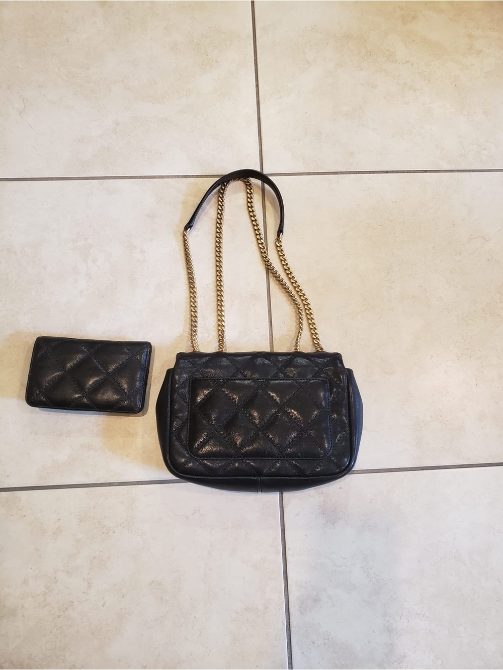 Tory Burch Willa black diamond quilted with gold hardware including wallet - Picture 2 of 7